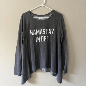 Grayson/Threads “Namast’ay In Bed” Pajama T-Shirt Women’s Size Large.